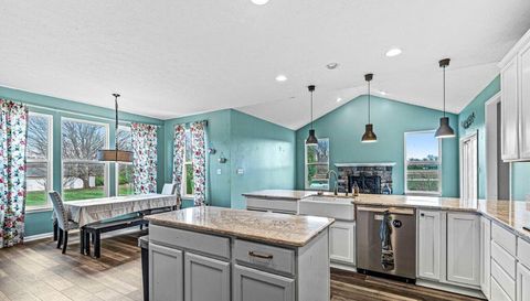 9830 S State Road 13 Fortville