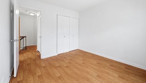 377 Farmingdale Circle