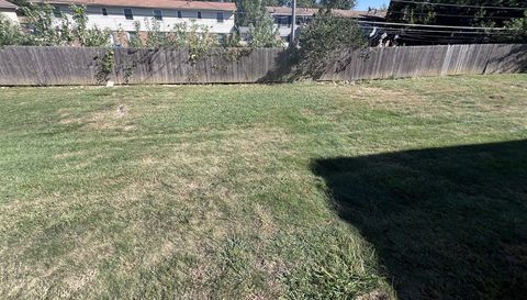 2613 HAWTHORNE Drive