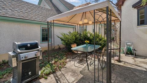 49 Sheridan Avenue S