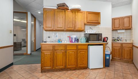 6571 N Avondale Avenue