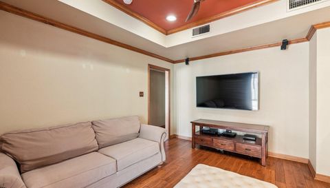 4312 Bellaire Dr S #203