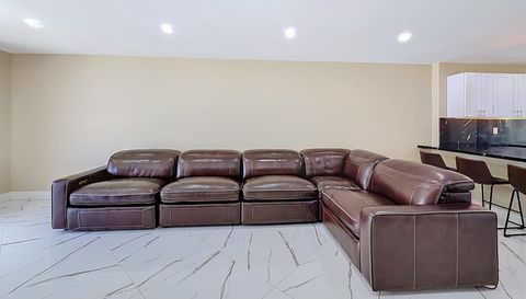3100 NE 48th Street