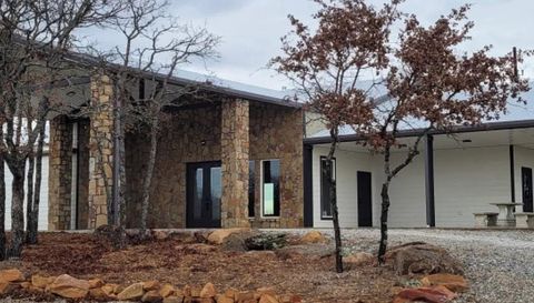 153 Post Oak Cove