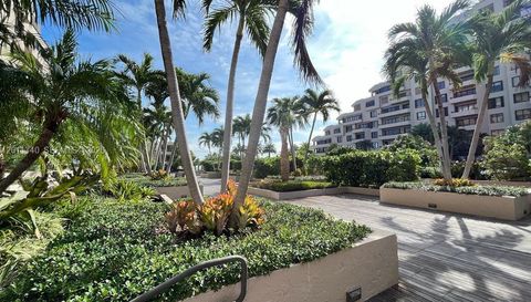 251 Crandon Blvd