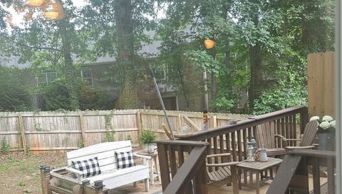 14 Country Woods Ct
