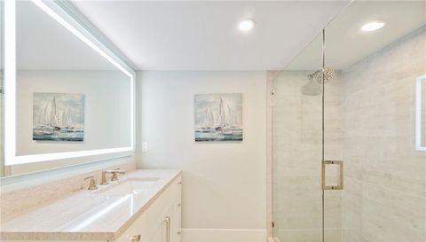 4041 Gulf Shore Blvd N