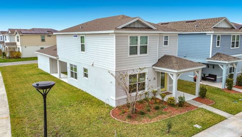 1823 Summer Serenity Dr