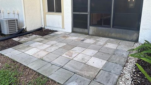 207 PALMETTO COURT