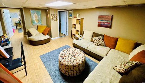 24 Meadowridge E