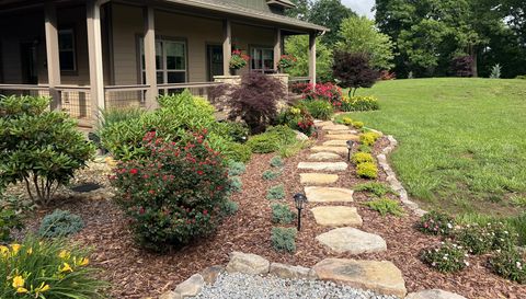 1052 Porter Creek Dr