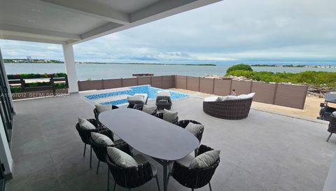 42A Barrier Reef Drive