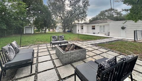 552 Palencia Pl