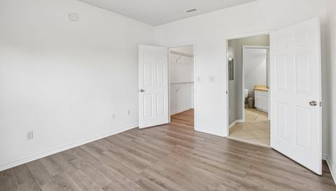 4333 Bayside Village Dr Apt 322