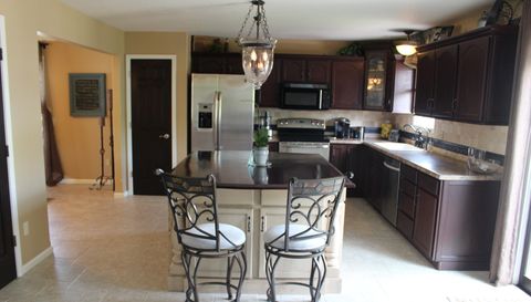 1027 Blackthorn Cove