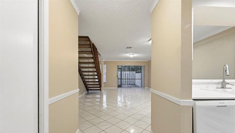 10808 CYPRESS GLEN