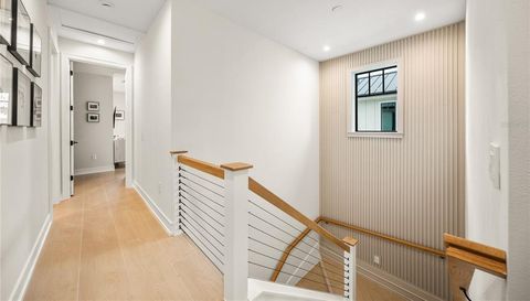 116 8TH STREET S