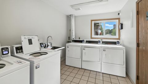 4 Pine Tree Drive
