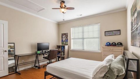 555 Pine Links Dr