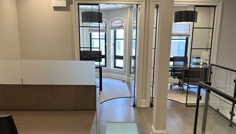 154 W Superior Street