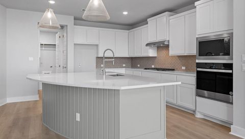 1216 Blanket Flower DR