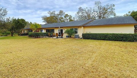 865 MACLAREN DRIVE N