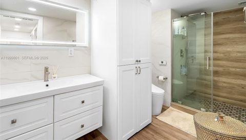 600 Three Islands Blvd