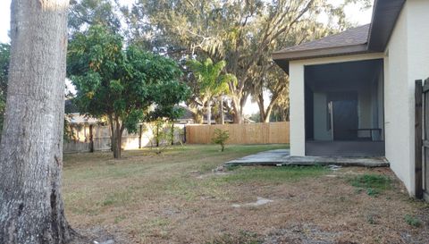 5398 Oxford Manor Cir