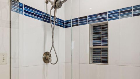 2728 Headland Court SW