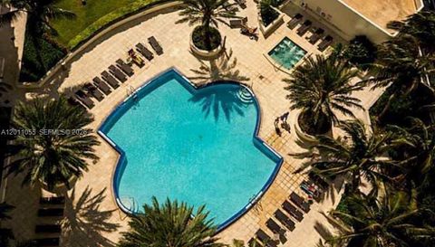 300 Biscayne Blvd