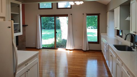 121 Mandel Ln