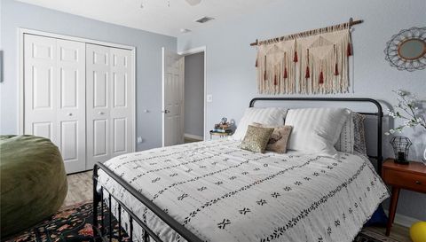 2264 STONE CROSS CIRCLE