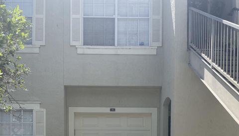 13700 Richmond Park Dr N