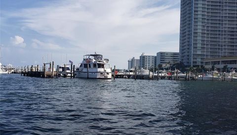 7601 TREASURE DR / DOCK D5 (FOR RENT)