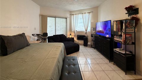 1701 Miami Gardens Dr