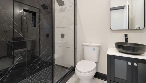 3824 W Arthington Street