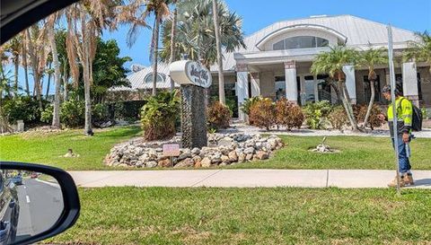 255 Dolphin Point