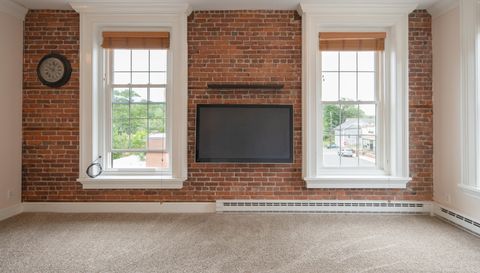 130 Main St APT 2D