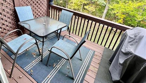 150 Delafield Ln