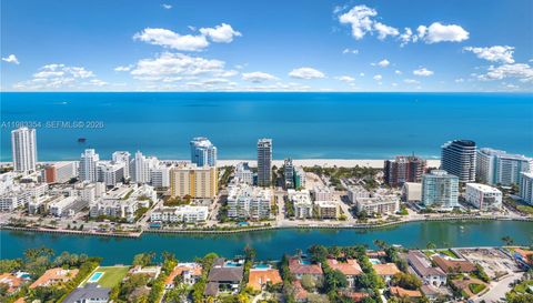 3737 Collins Ave