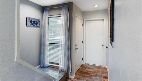 704 Horseshoe Bay BLVD