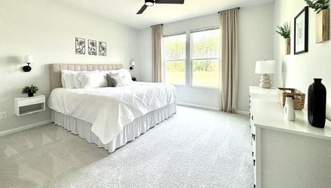 522 Aurora Wy