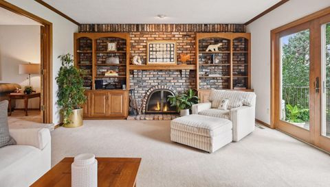 11292 Mount Curve Road