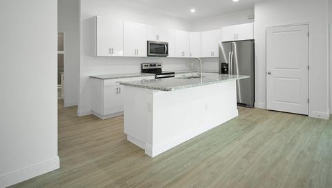 8012 Sunrise Circle