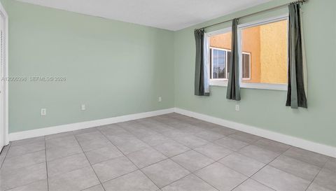 7010 Nw 186th St