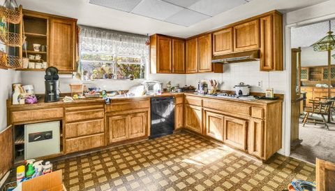 6308 Hillsdale Blvd