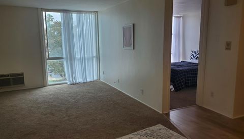 3050 Rue Dorleans 370