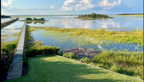 14 Waterway Island Dr