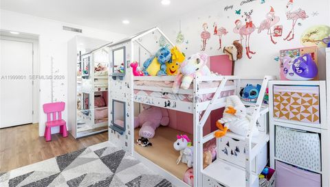 600 Three Islands Blvd