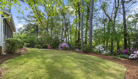 314 Lamplighter Ln SE